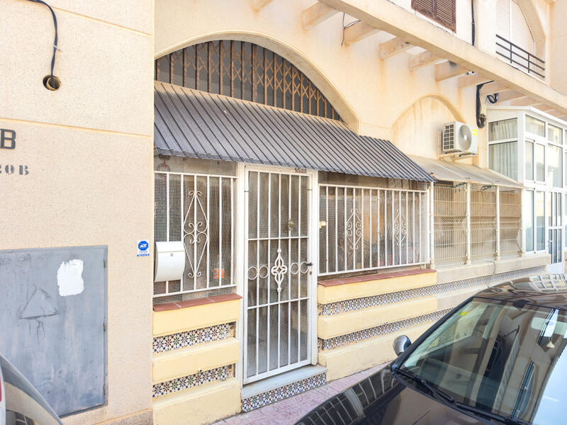 Apartamento en venta en Torrevieja, Alicante