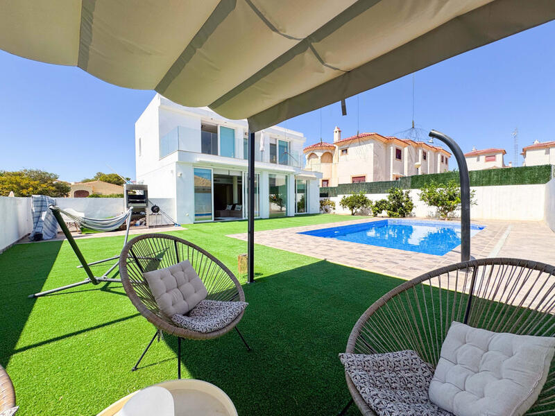 6 soveværelse Villa til salg i San Fulgencio, Alicante
