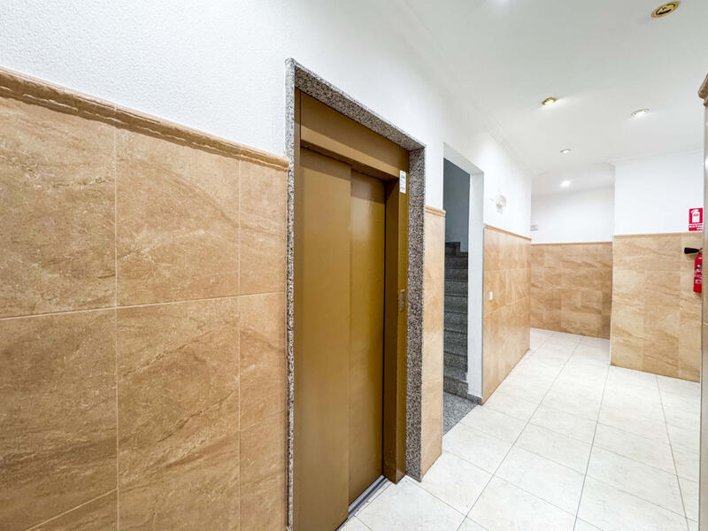 2 slaapkamer Appartement Te koop