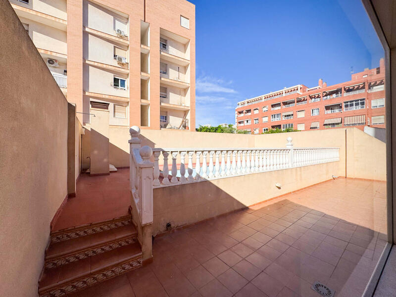 2 bedroom Apartment for sale in Torrevieja, Alicante
