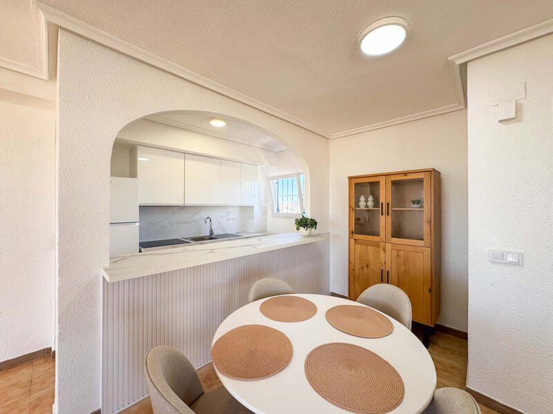 2 slaapkamer Appartement Te koop