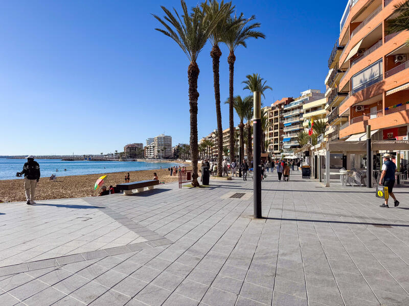 3 soveværelse Lejlighed til salg i Torrevieja, Alicante