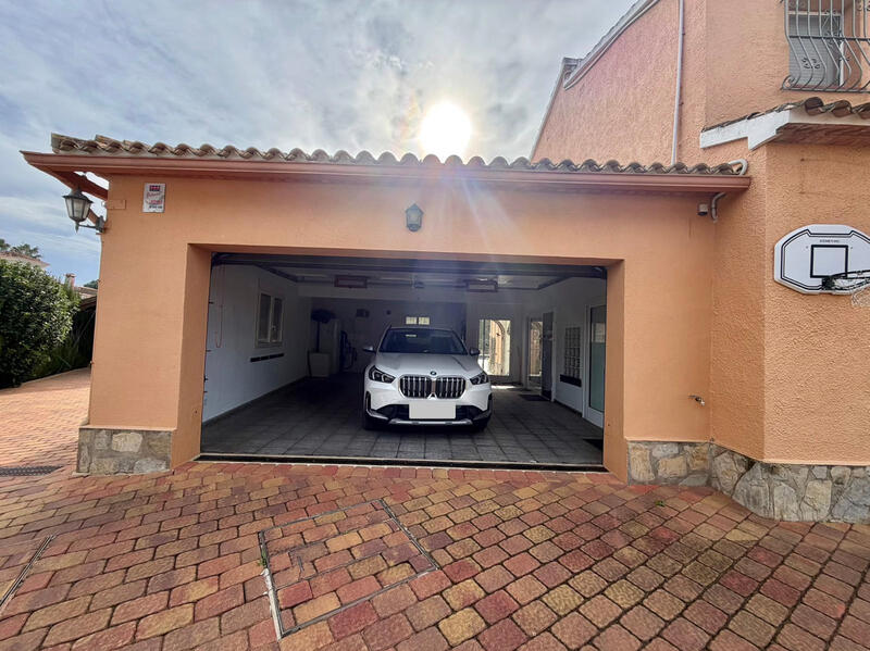 8 chambre Villa à vendre