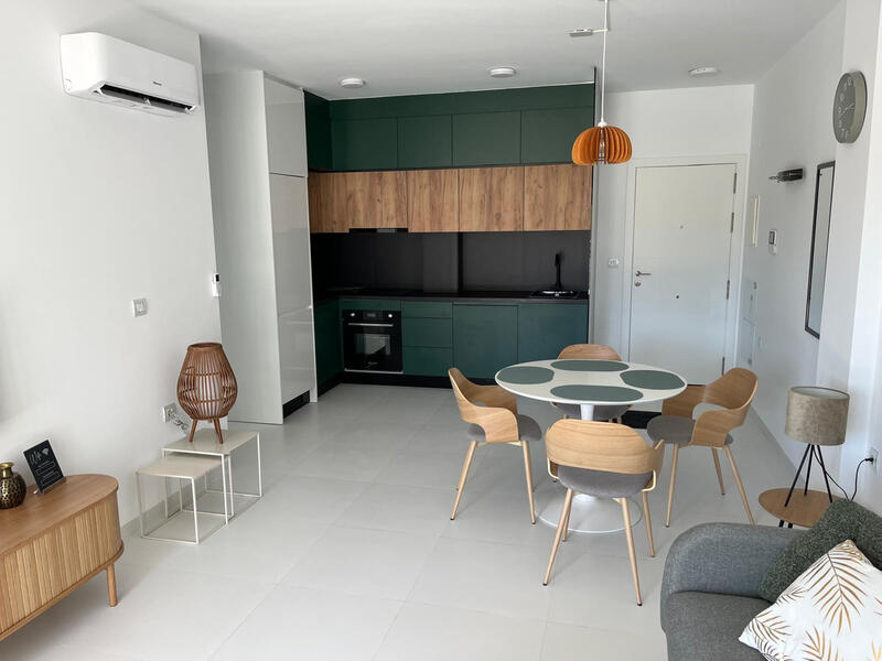 2 спальная комната квартира продается в San Miguel de Salinas, Alicante