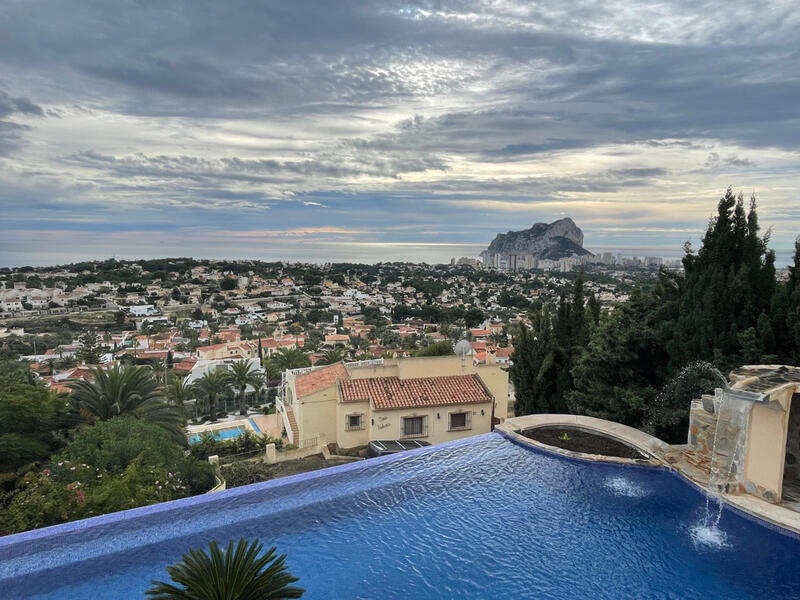 4 slaapkamer Villa Te koop in Calpe, Alicante