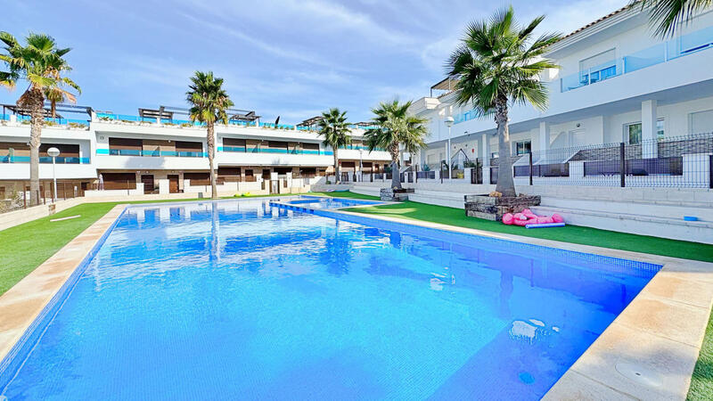 3 Cuarto Adosado en venta en Los Balcones, Alicante