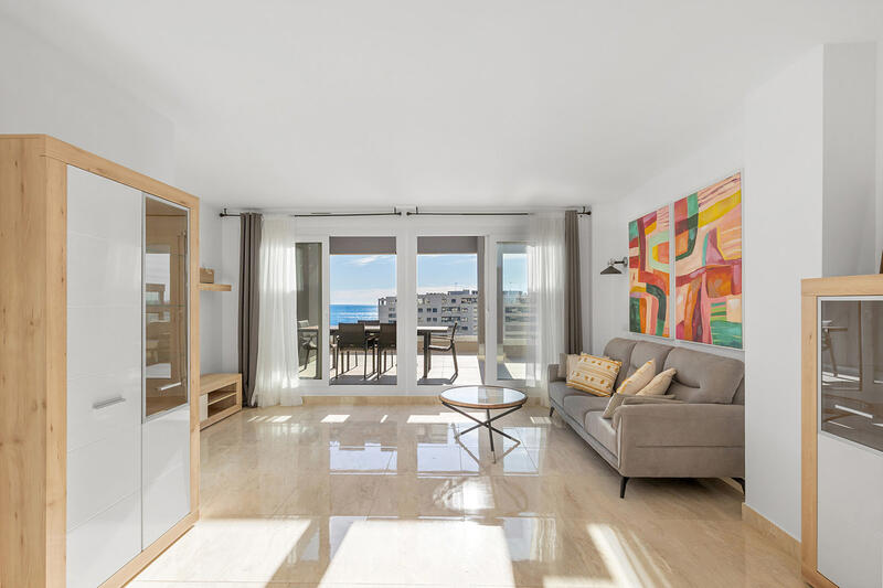 3 bedroom Apartment for sale