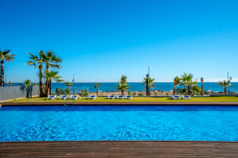 3 спальная комната квартира продается в Punta Prima, Alicante