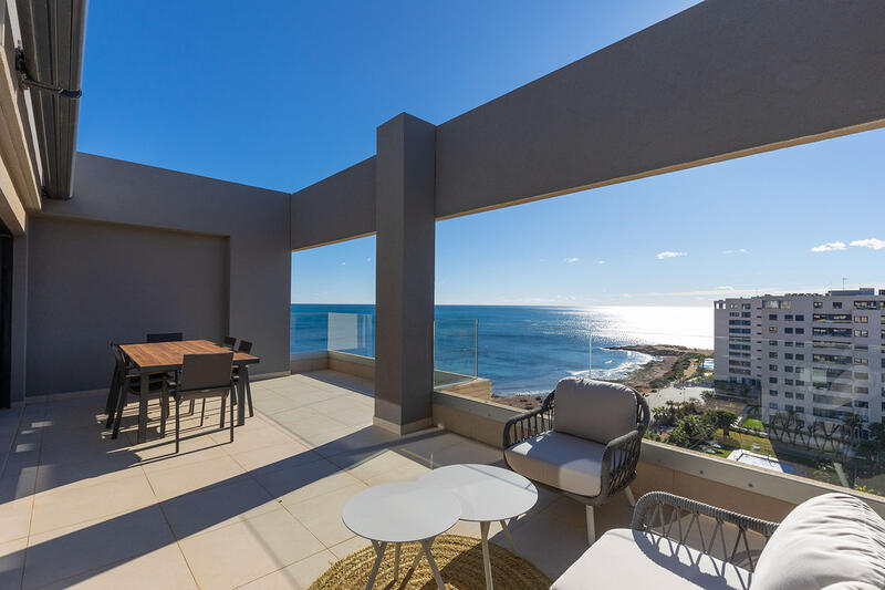 3 спальная комната квартира продается в Punta Prima, Alicante