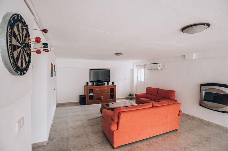4 Cuarto Villa en venta