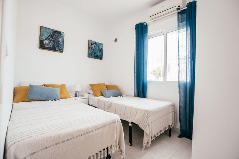 4 Cuarto Villa en venta