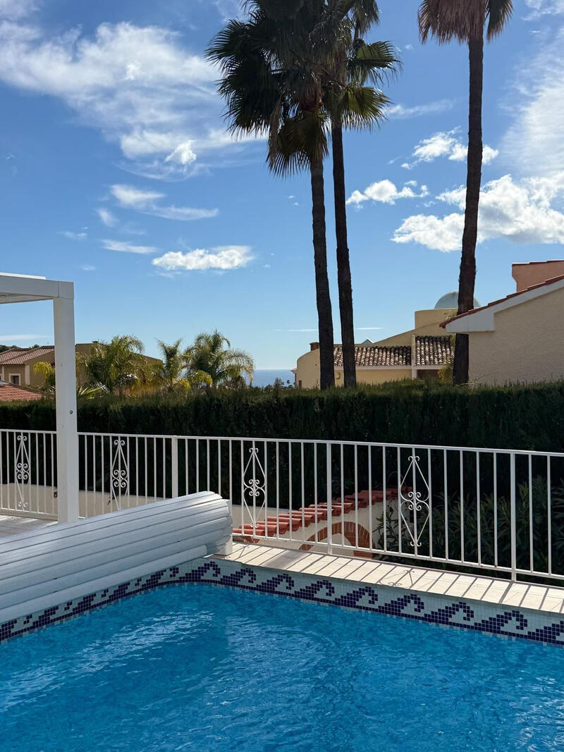 4 bedroom Villa for sale in La Nucia, Alicante