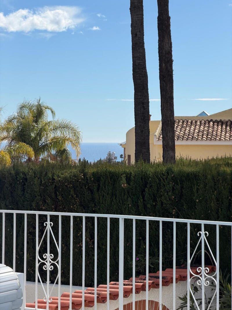 4 bedroom Villa for sale in La Nucia, Alicante