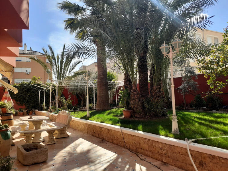 4 slaapkamer Villa Te koop in Sax, Alicante
