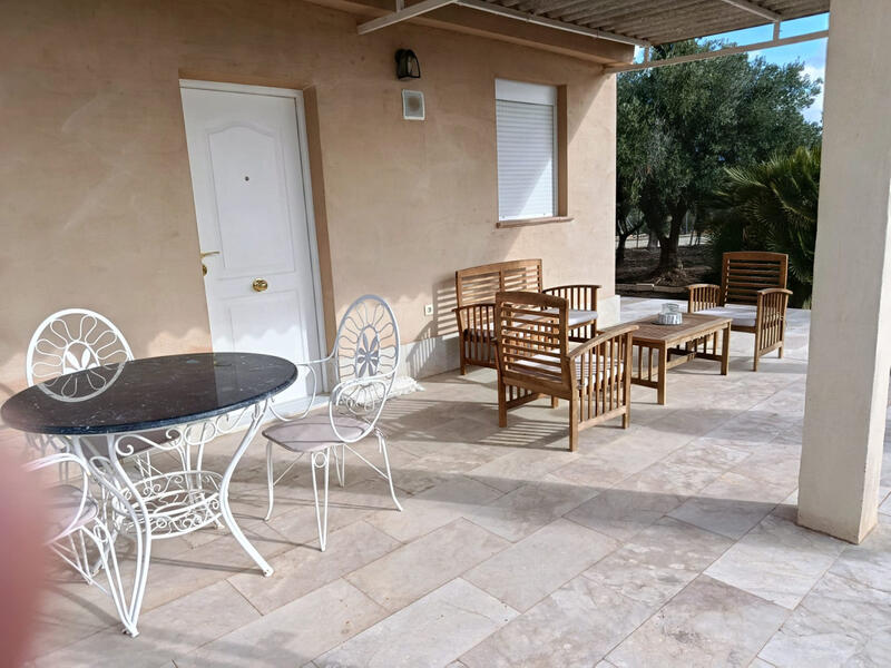 2 Cuarto Casa de Campo en venta