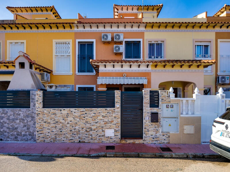 Townhouse for sale in Torrevieja, Alicante