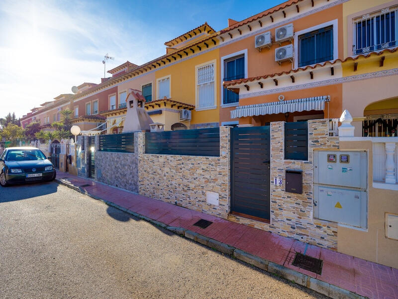 2 soveværelse Byhus til salg