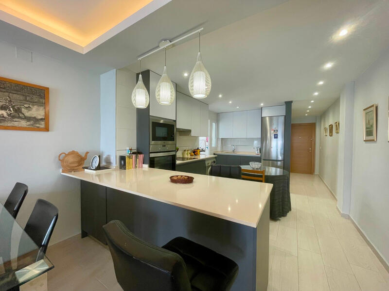 3 bedroom Apartment for sale in Torrevieja, Alicante