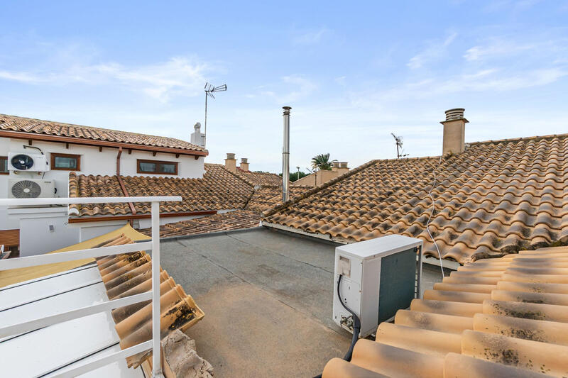 2 bedroom Townhouse for sale