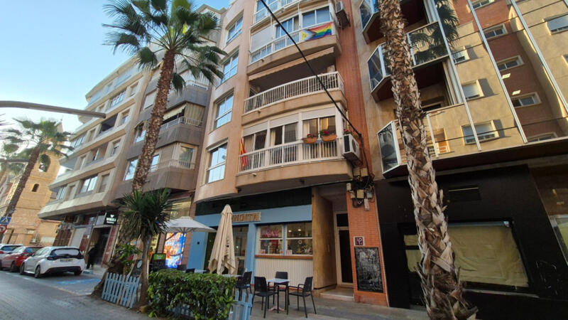 Apartamento en venta en Torrevieja, Alicante