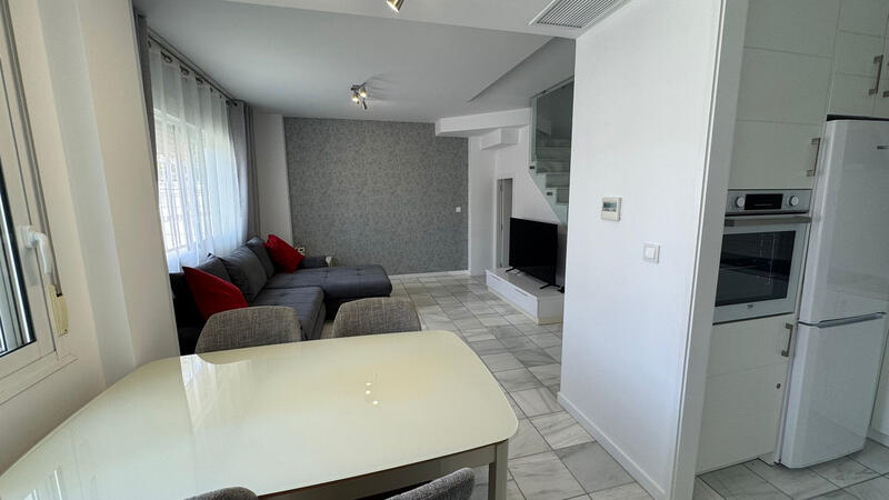 2 Schlafzimmer Stadthaus zu verkaufen