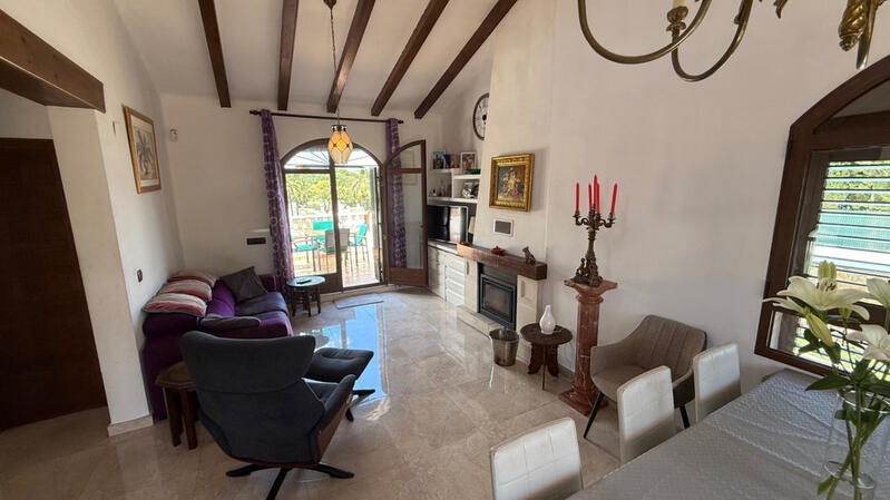 4 Schlafzimmer Villa zu verkaufen in Villamartin, Alicante