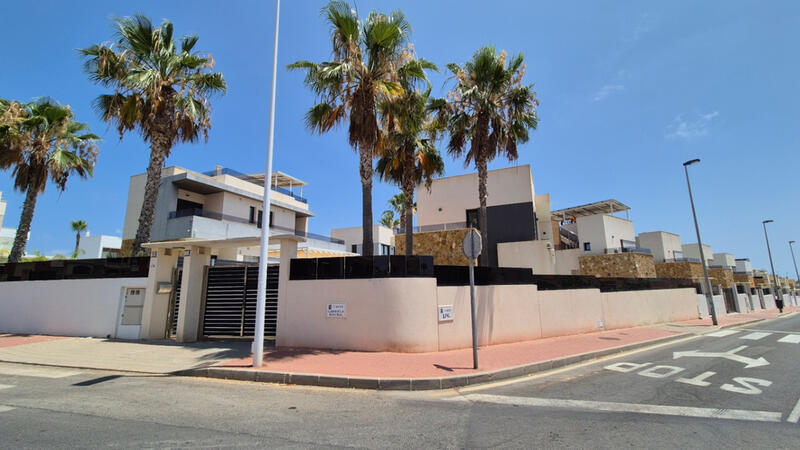 4 chambre Villa à vendre