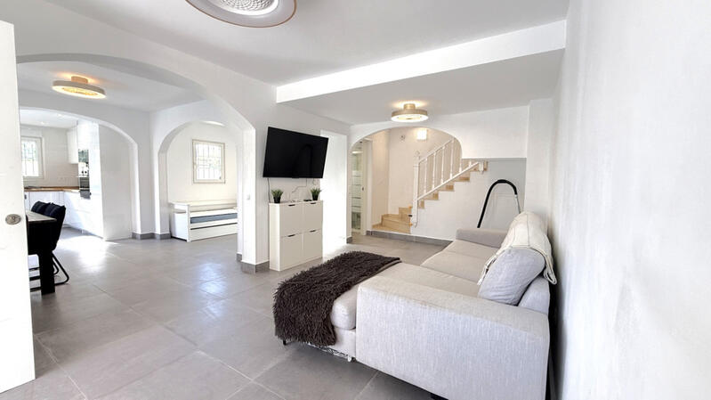 2 Schlafzimmer Stadthaus zu verkaufen