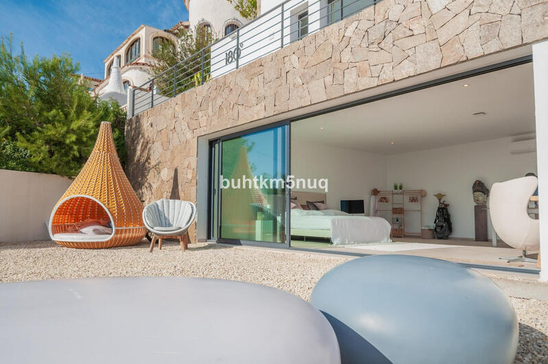 5 bedroom Villa for sale