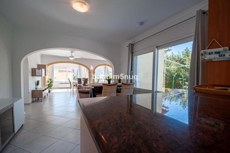 3 Cuarto Villa en venta