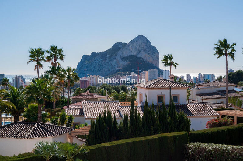 4 спальная комната вилла продается в Calpe, Alicante