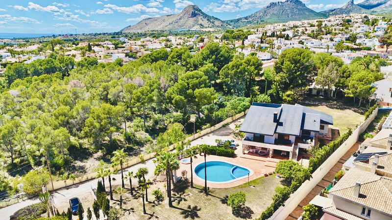 4 slaapkamer Villa Te koop