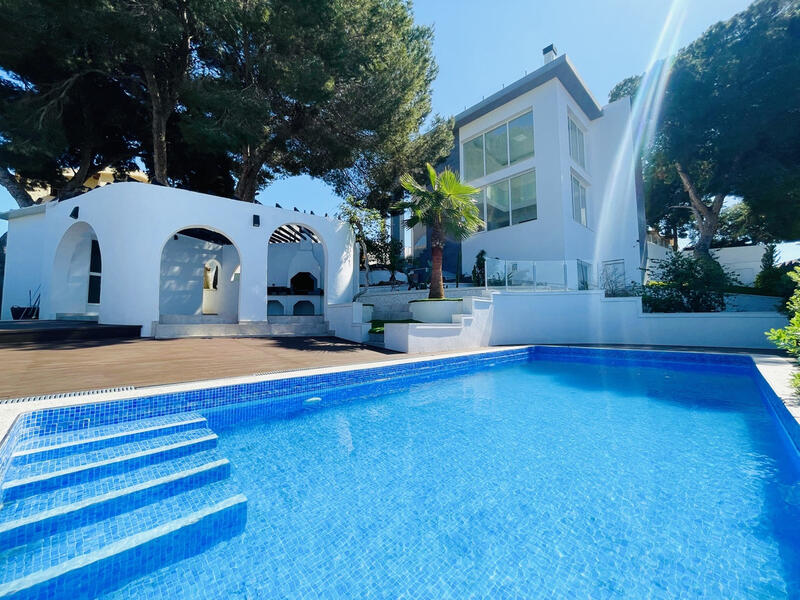 6 спальная комната вилла продается в Los Balcones, Alicante