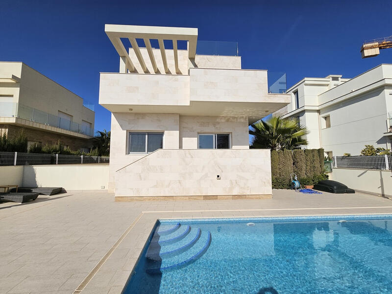 5 soverom Villa til salgs i La Zenia, Alicante