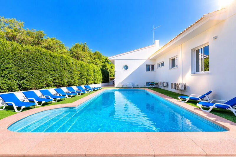 7 спальная комната вилла продается в Campoamor, Alicante