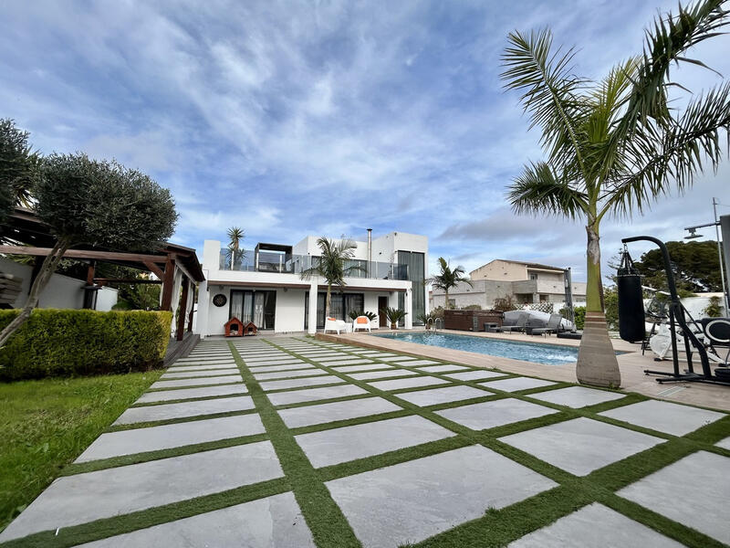 3 Schlafzimmer Villa zu verkaufen in Los Balcones, Alicante