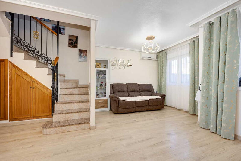 3 soveværelse Byhus til salg i Torrevieja, Alicante