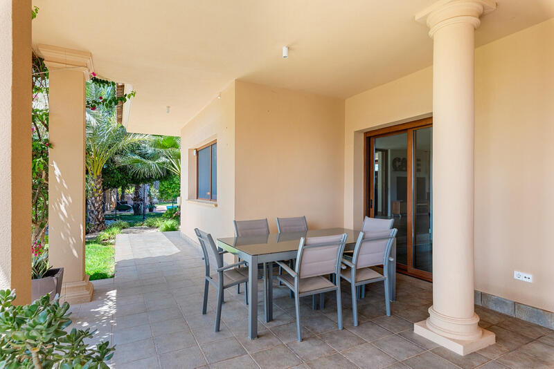 5 bedroom Villa for sale