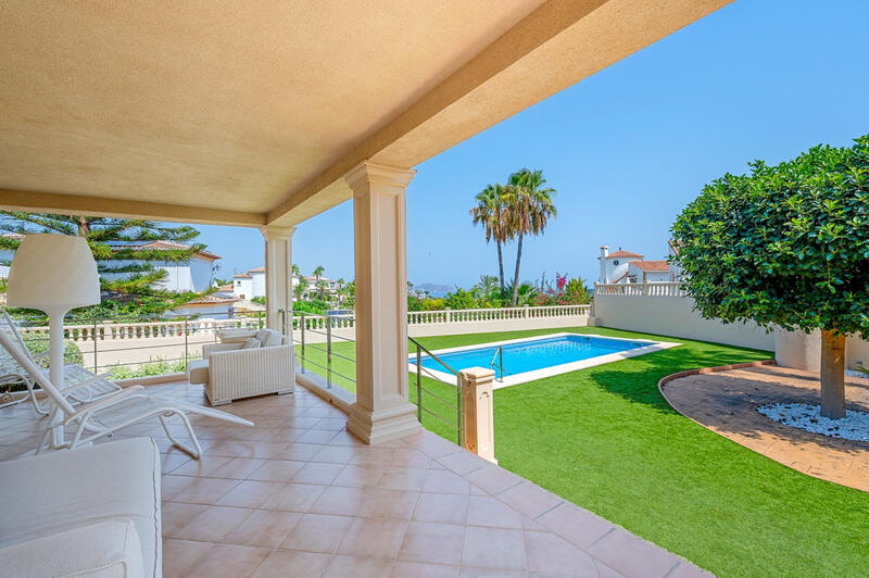 5 bedroom Villa for sale