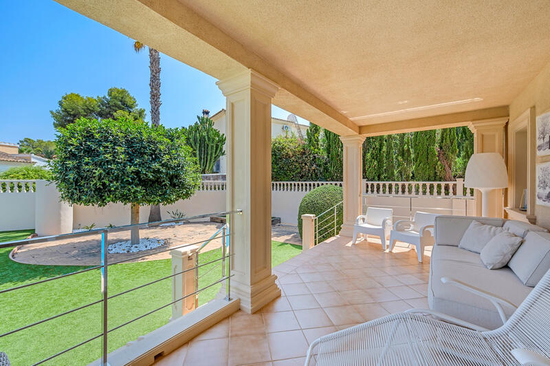 5 bedroom Villa for sale
