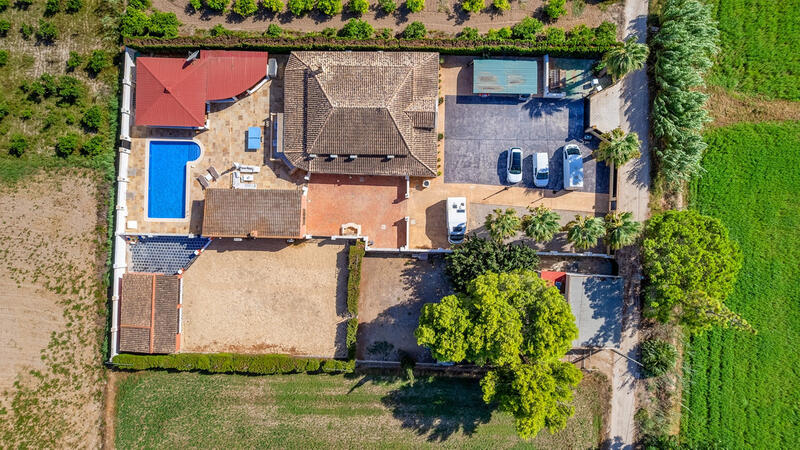 6 Cuarto Casa de Campo en venta