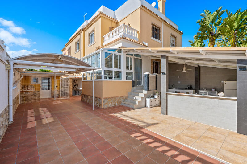 Gezinswoning Te koop in Ciudad Quesada, Alicante