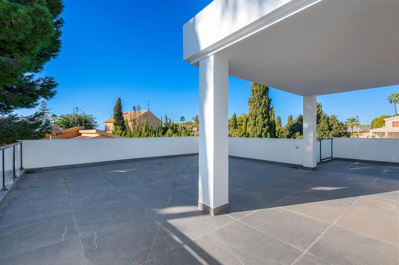 4 bedroom Villa for sale