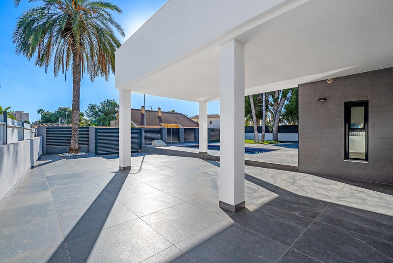 4 bedroom Villa for sale