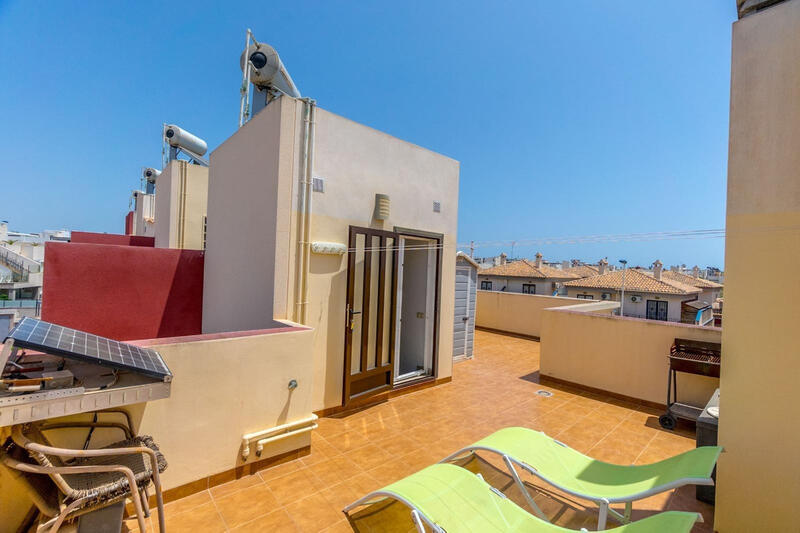 3 Schlafzimmer Stadthaus zu verkaufen