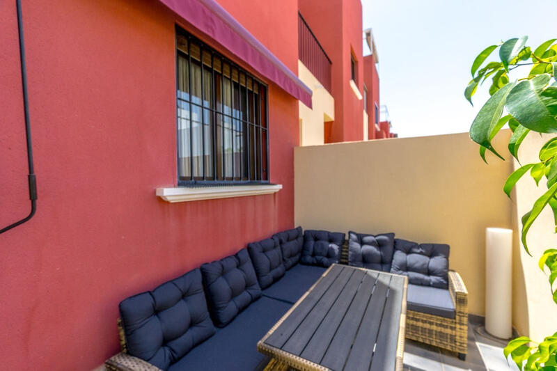 3 Schlafzimmer Stadthaus zu verkaufen