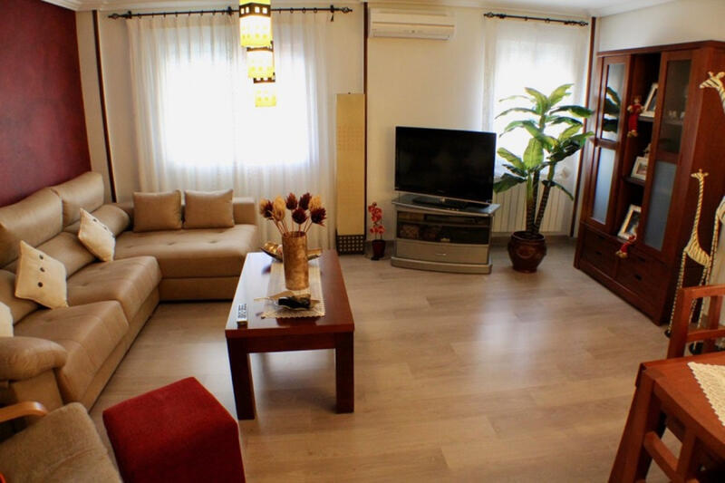 4 slaapkamer Villa Te koop