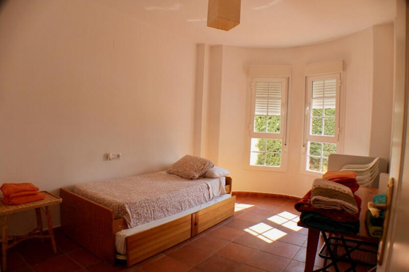4 Cuarto Villa en venta