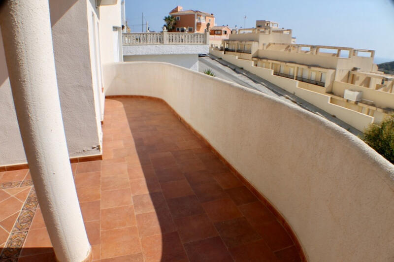 4 Cuarto Villa en venta