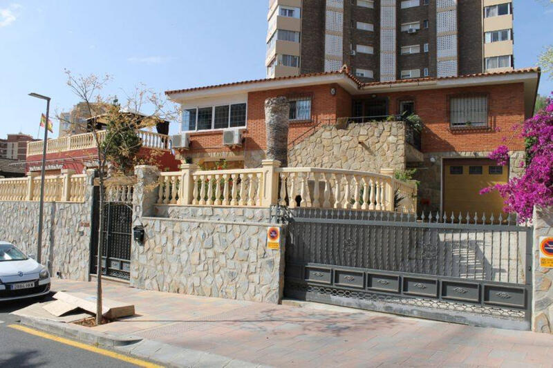 9 спальная комната вилла продается